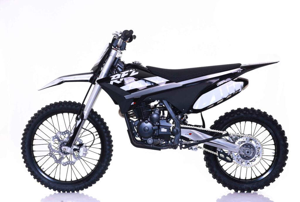 Apollo Thunder 250cc Dirt Bike